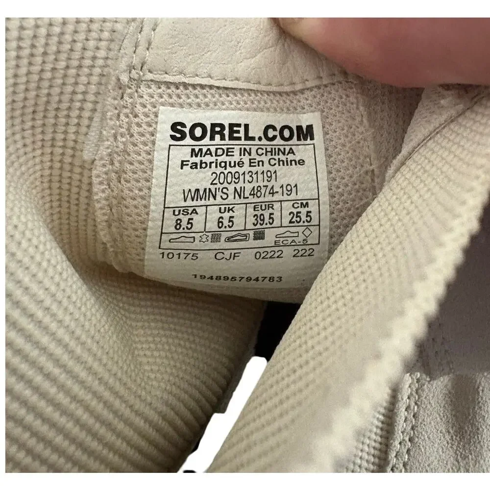 Sorel Hi-line Waterproof Chelsea Boot in Chalk / Ceramic Size 8.5